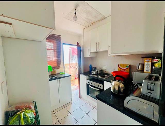 2 BEDROOM HOUSE FOR SALE IN LEBANON